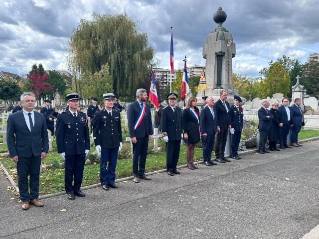 Hommage au sous-préfet Jacques Lespes en Haute-Savoie